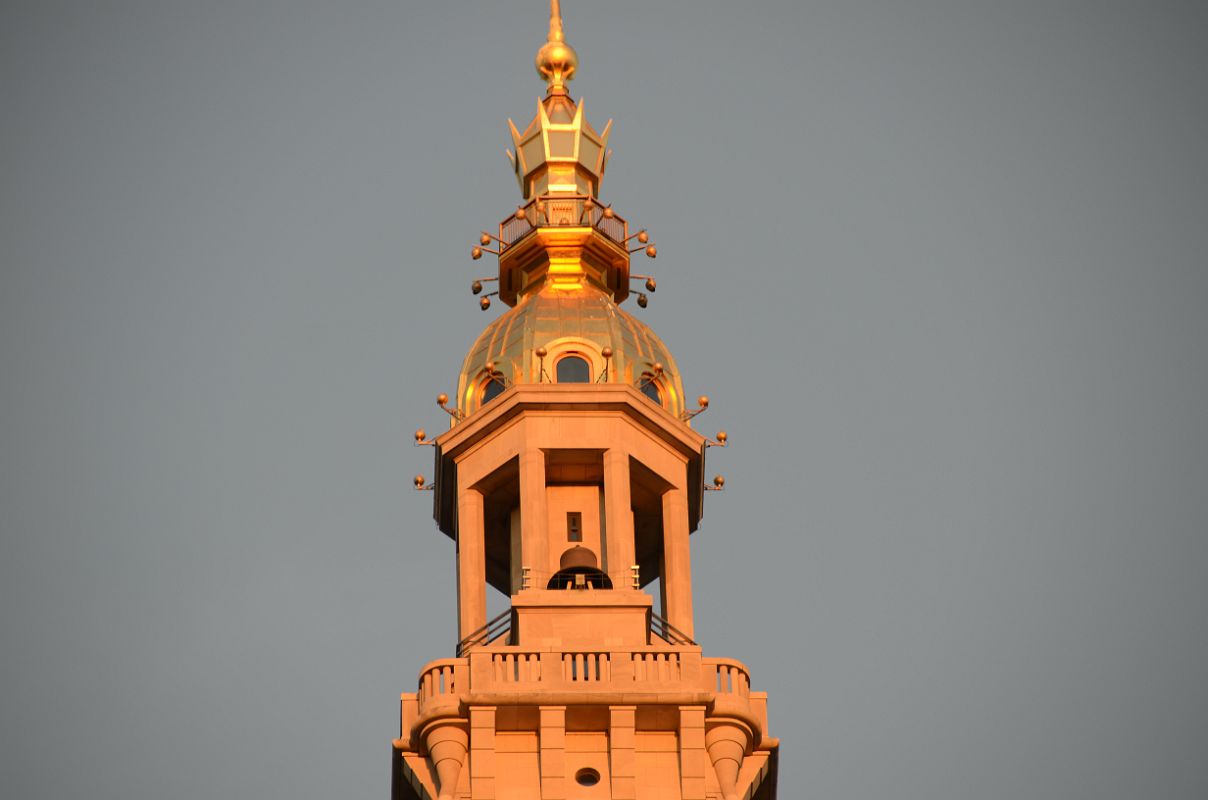 10-06 Met Life Tower Gilded Cupola Close Up At Sunset New York Madison Square Park